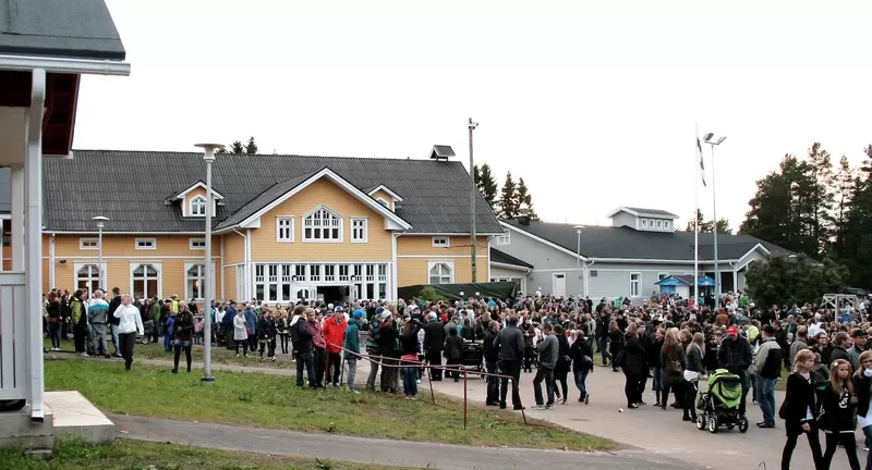 Leirikeskuksissa vietetään perinteisiä juhannusseuroja | Päivämies